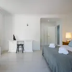 Villa Rosa Retreat By Portugal Portfolio *