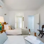 Rosa Retreat By Portugal Portfolio Villa