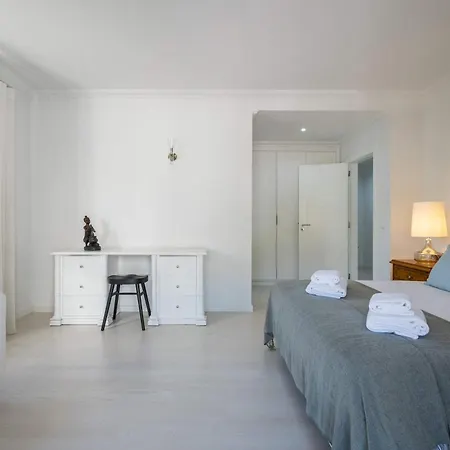 Villa Rosa Retreat By Portugal Portfolio *