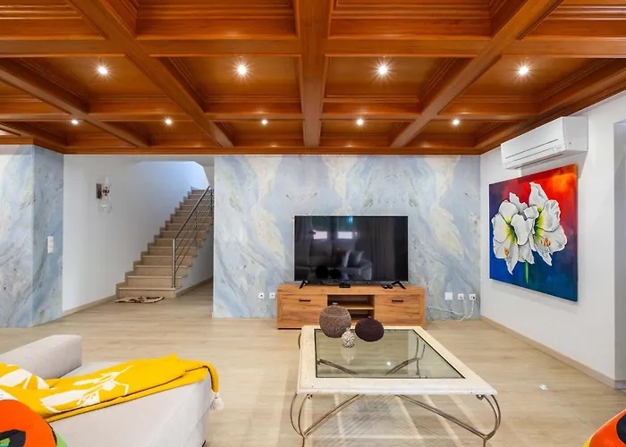 Villa Rosa Retreat By Portugal Portfolio Estoril